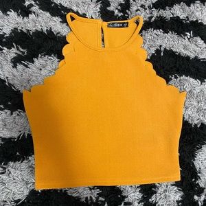 scalloped crop top!